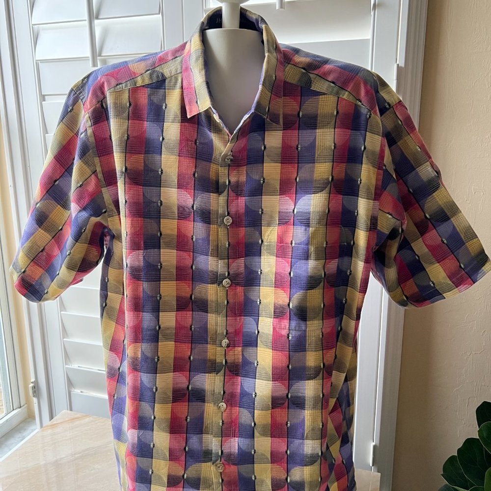 JHANE BARNES COLLECTION vintage shirt in size L geometric hues of purple gold